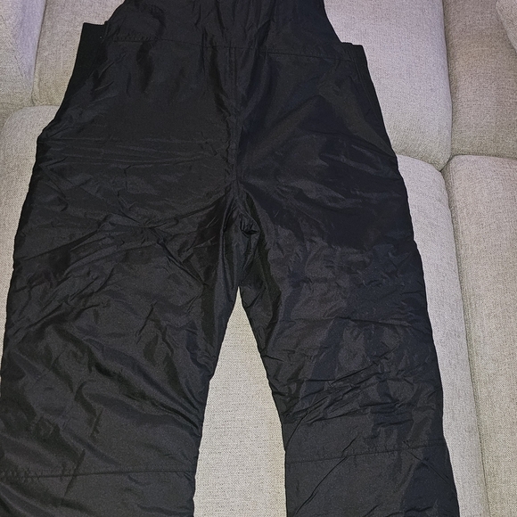Swiss Alps Black Overalls - Picture 5 of 6
